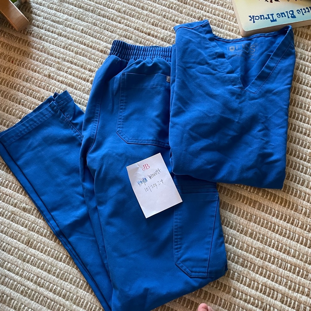 Figs royal blue set